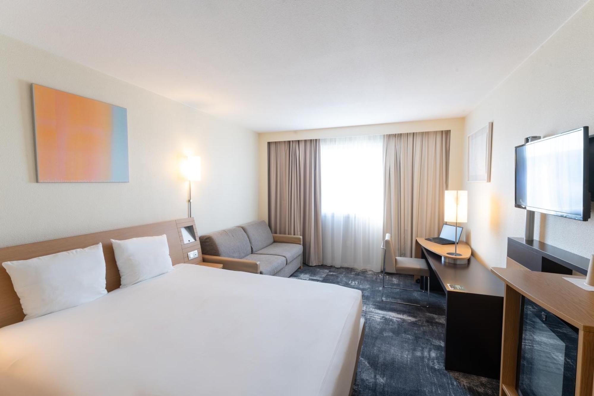 Novotel Nantes Centre Bord De Loire Bagian luar foto