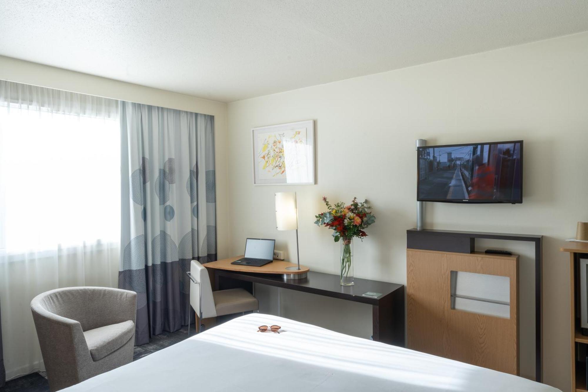 Novotel Nantes Centre Bord De Loire Bagian luar foto