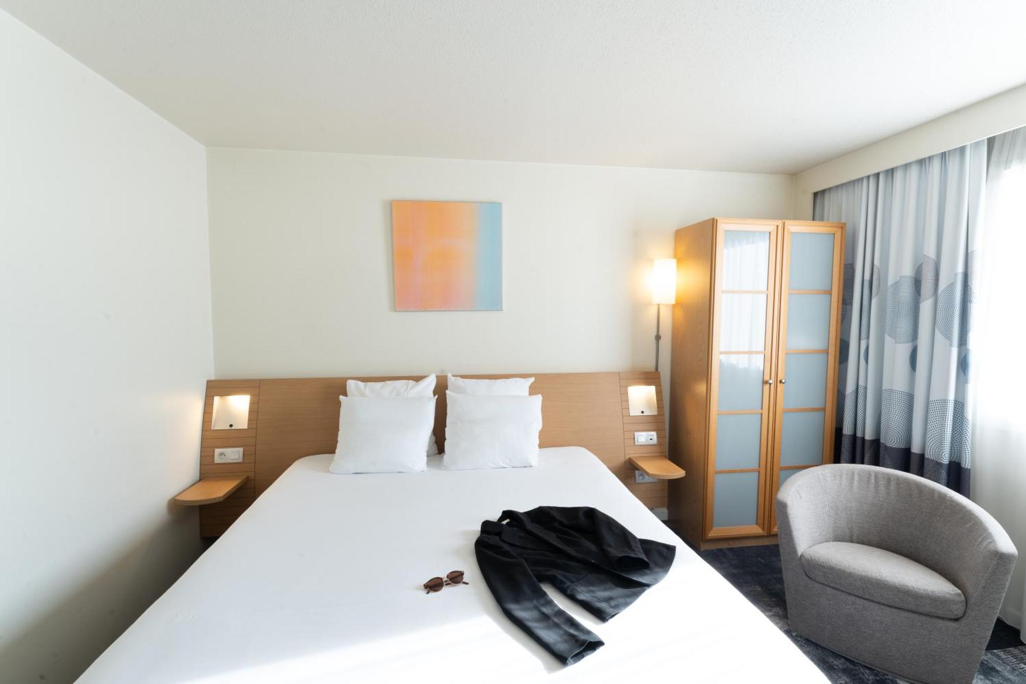 Novotel Nantes Centre Bord De Loire Bagian luar foto