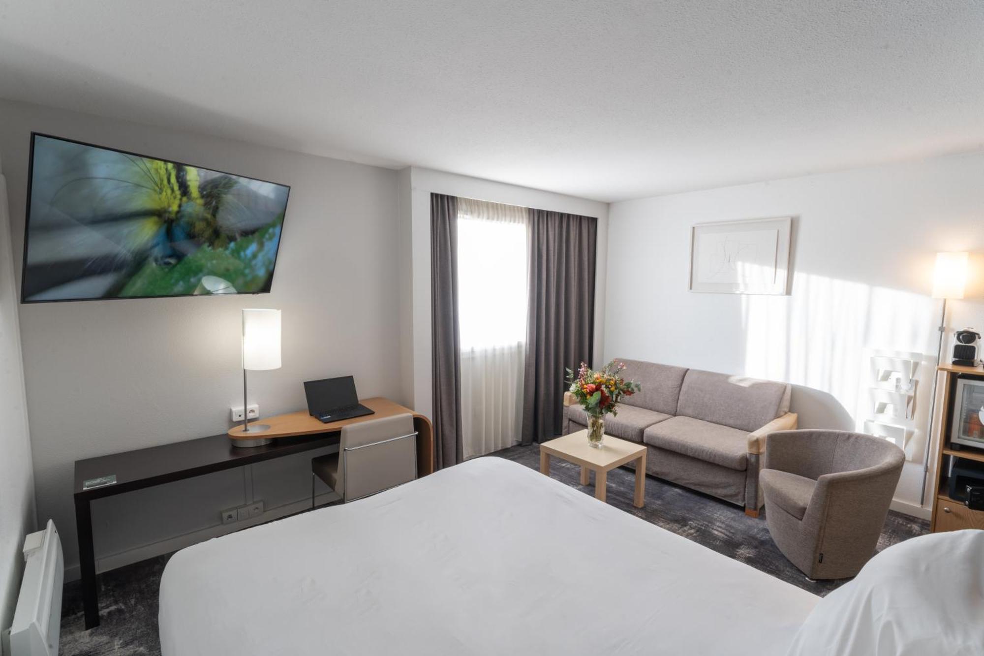 Novotel Nantes Centre Bord De Loire Bagian luar foto