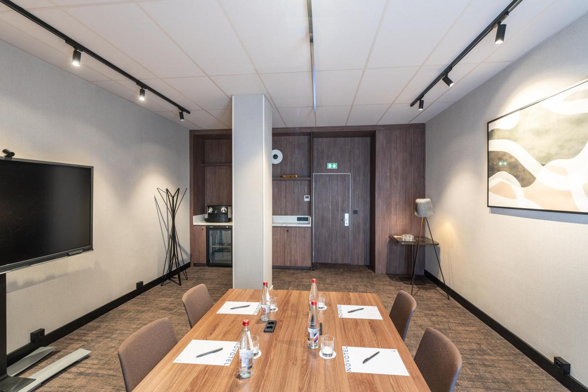 Novotel Nantes Centre Bord De Loire Bagian luar foto