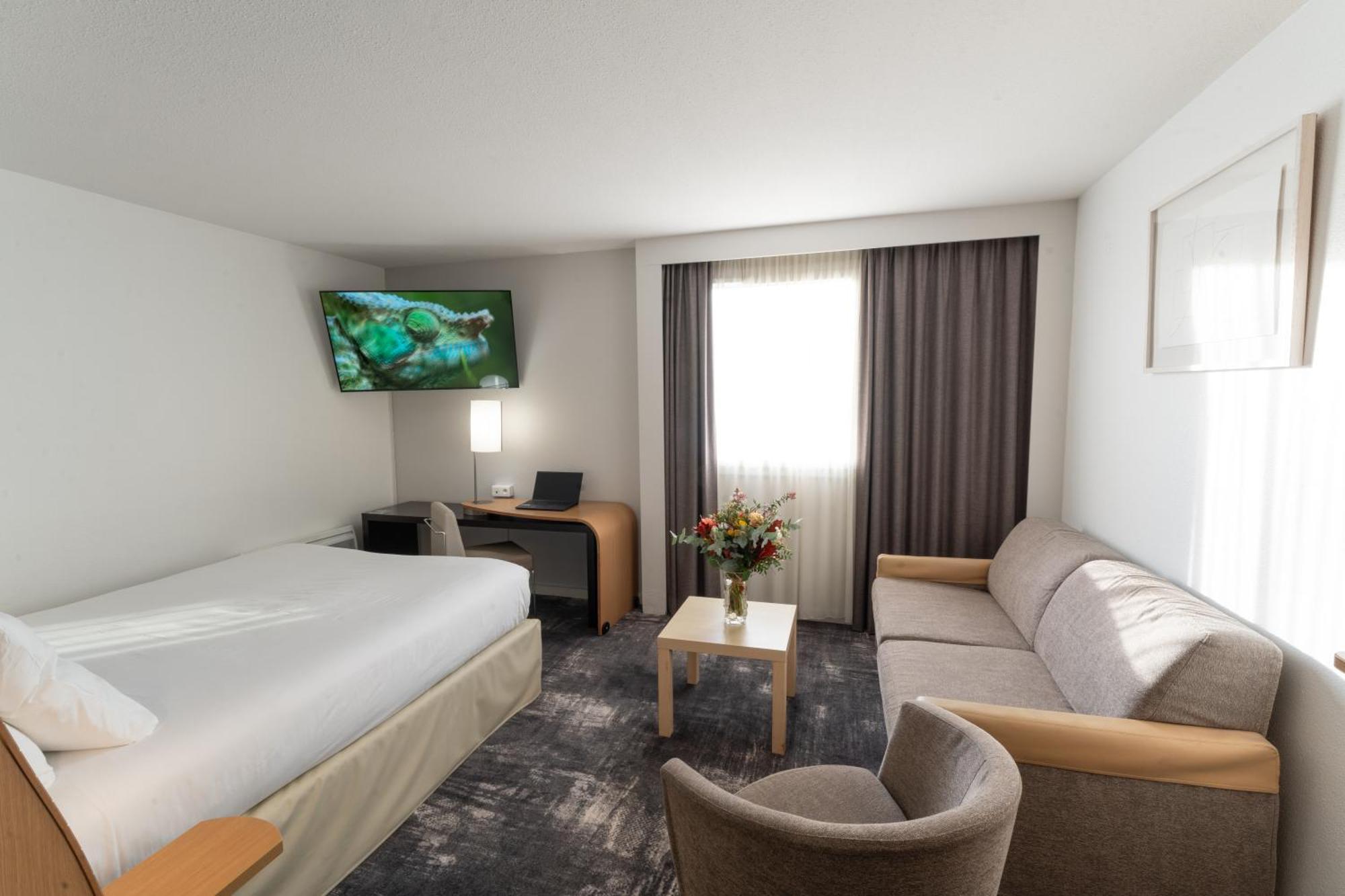 Novotel Nantes Centre Bord De Loire Bagian luar foto