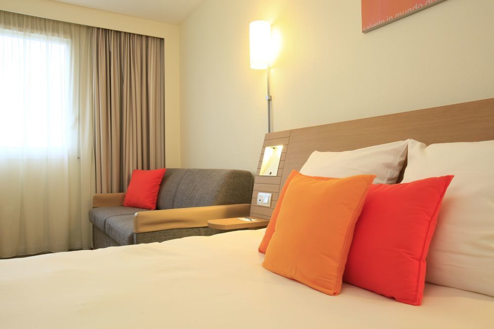 Novotel Nantes Centre Bord De Loire Bagian luar foto
