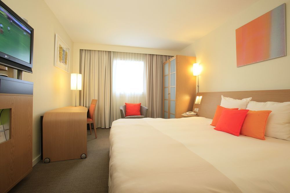 Novotel Nantes Centre Bord De Loire Bagian luar foto