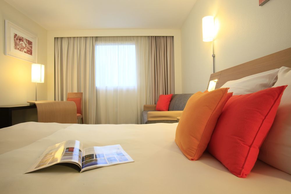 Novotel Nantes Centre Bord De Loire Bagian luar foto